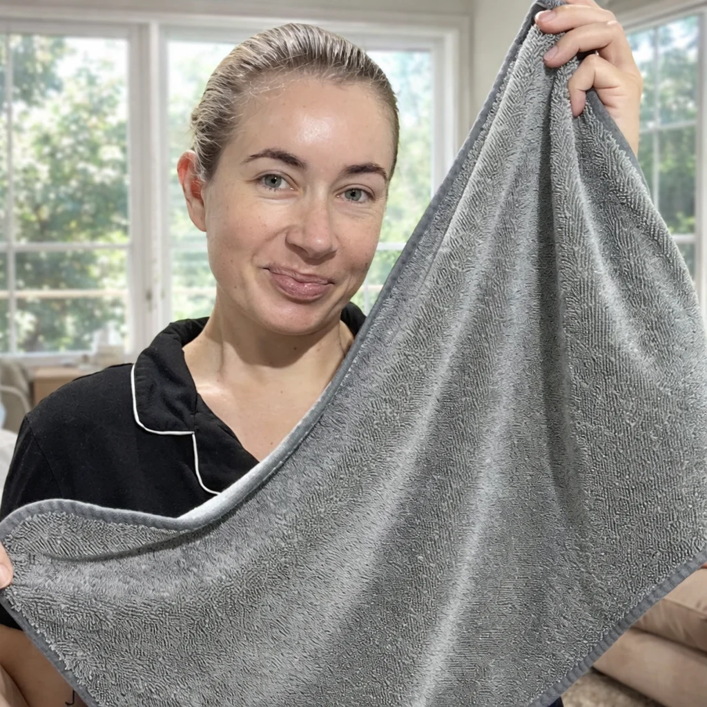 KoalaCloth XXL — Canada's Window & Glass Door Cleaning Cloth (60×40 cm) - Image 9